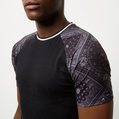 Black bandana print muscle fit T-shirt